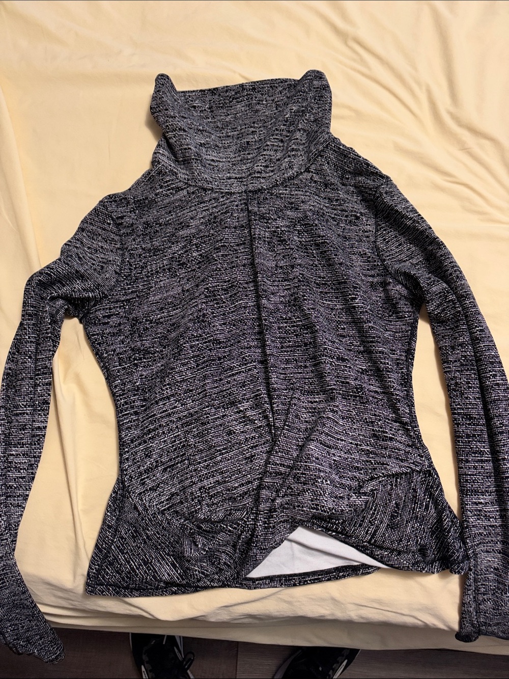 lululemon Women’s Gray Marled Funnel Neck Sweater